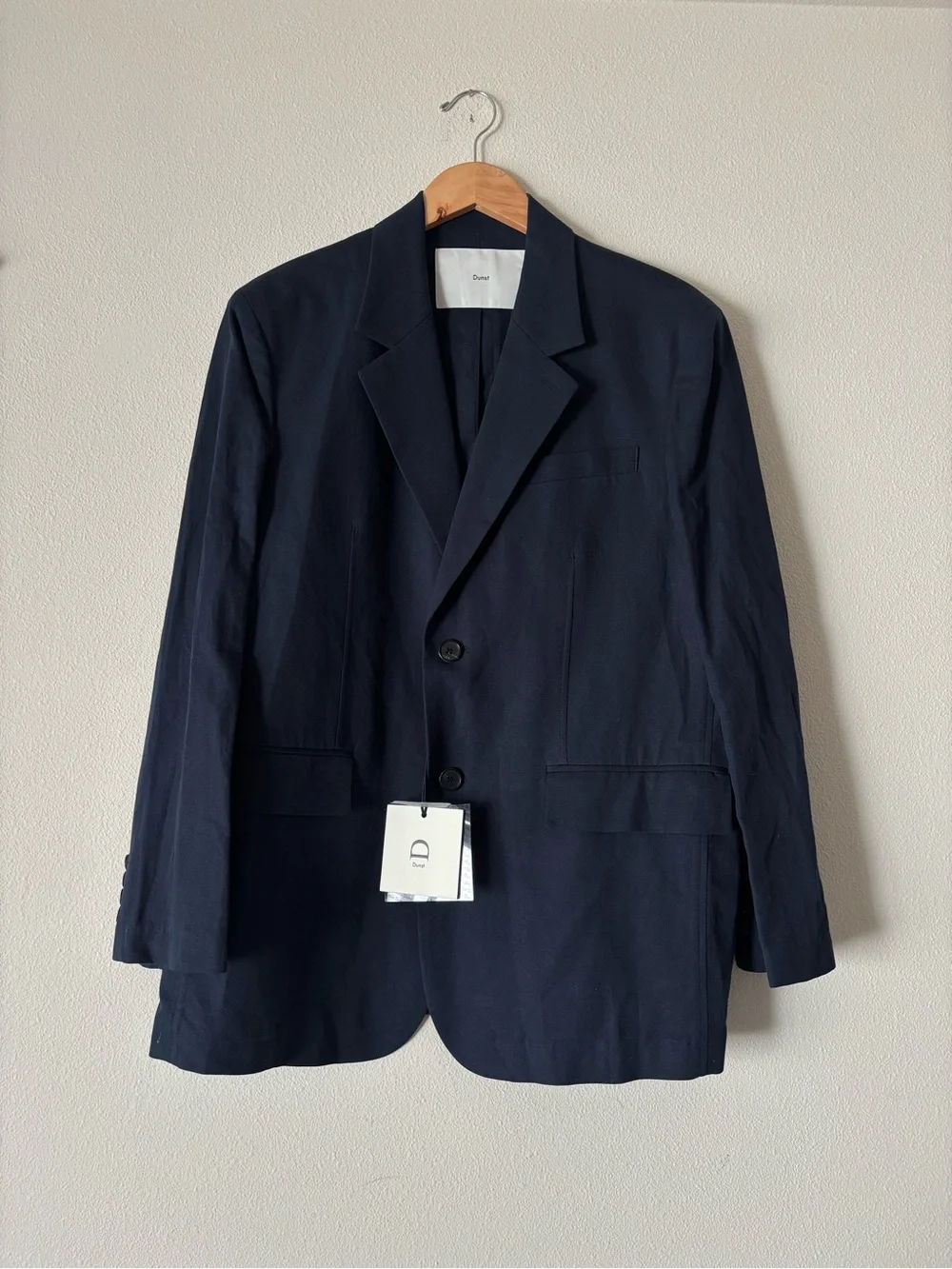 Dunst tailored dark